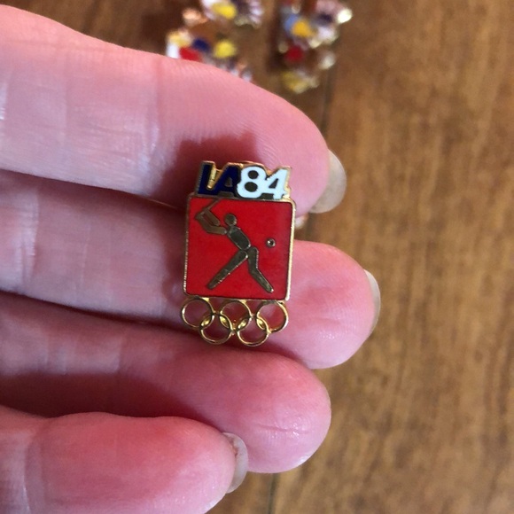 Set of (8) Vintage Pins - Picture 2 of 13